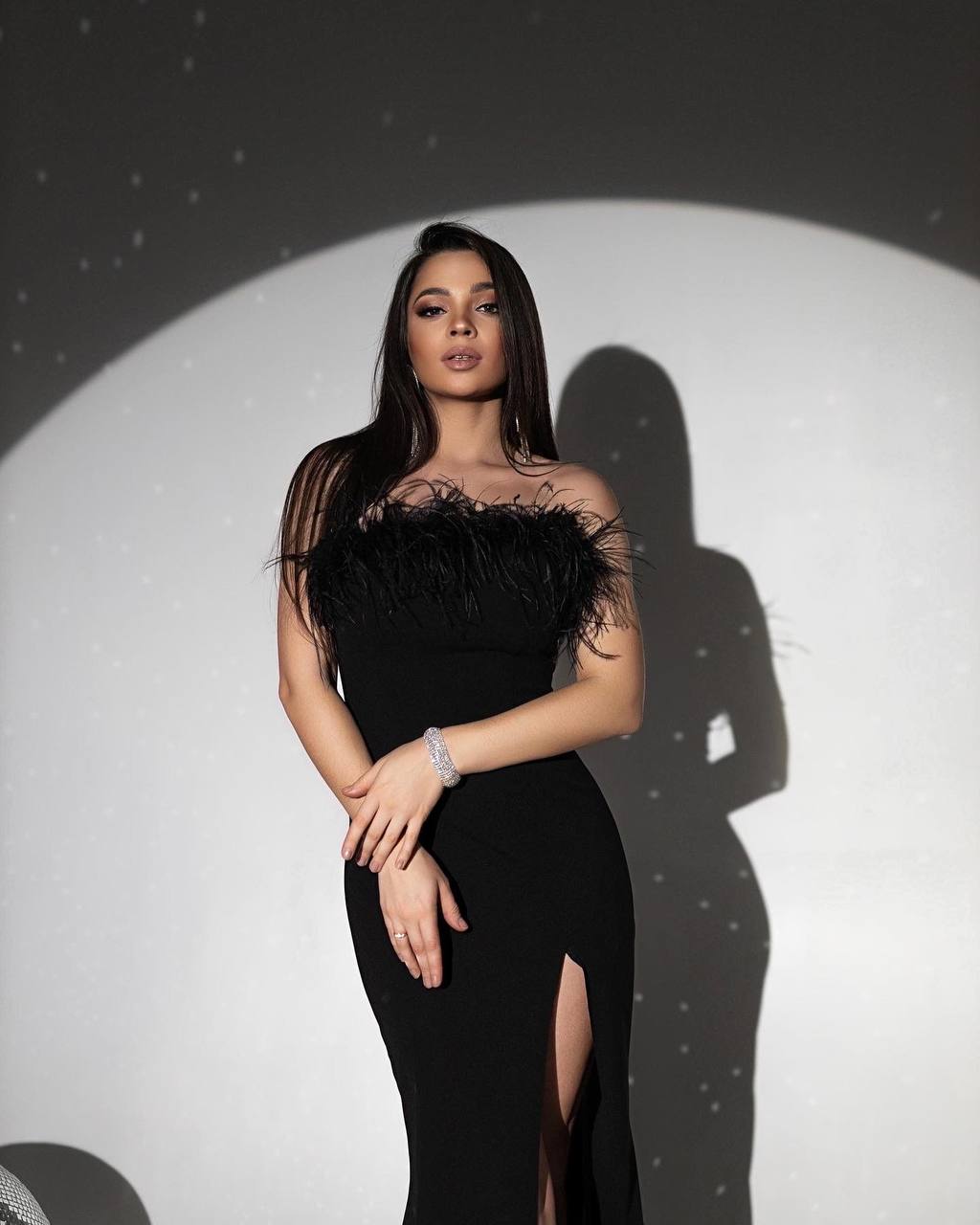Katerina _ HARPER -UNIQUE AND STILISH